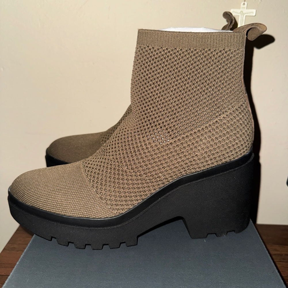 Eileen Fisher Boots